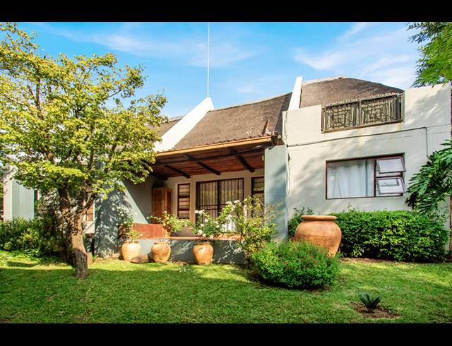 1 BEDROOM DUPLEX FOR SALE IN SHARONLEA
